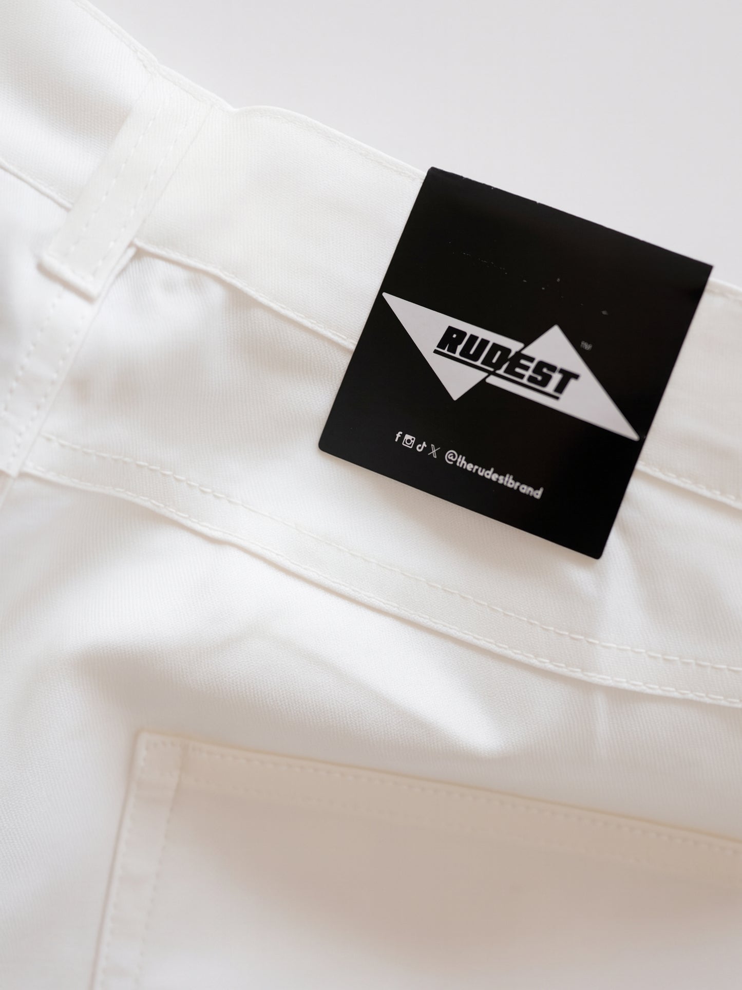 Spectrum Roll-up Shorts 2025 – Off-White (Regular)