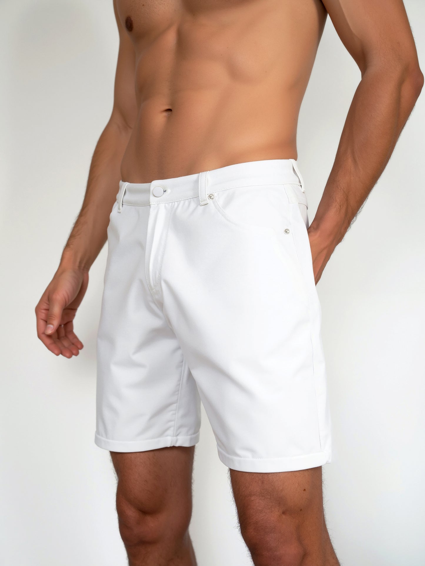 Spectrum Roll-up Shorts 2025 – Off-White (Regular)